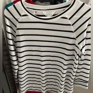 Market & Spruce Arnold Three Quarter Sleeve Raglan Knit Top
M | White